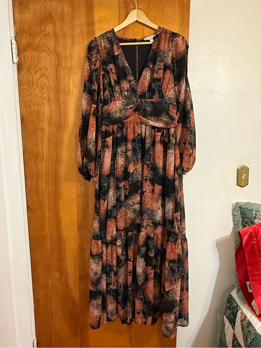 Black Floral Slitted Long Sleeve Dress